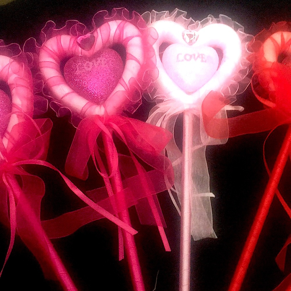 Love Ribbon Hearts Pens